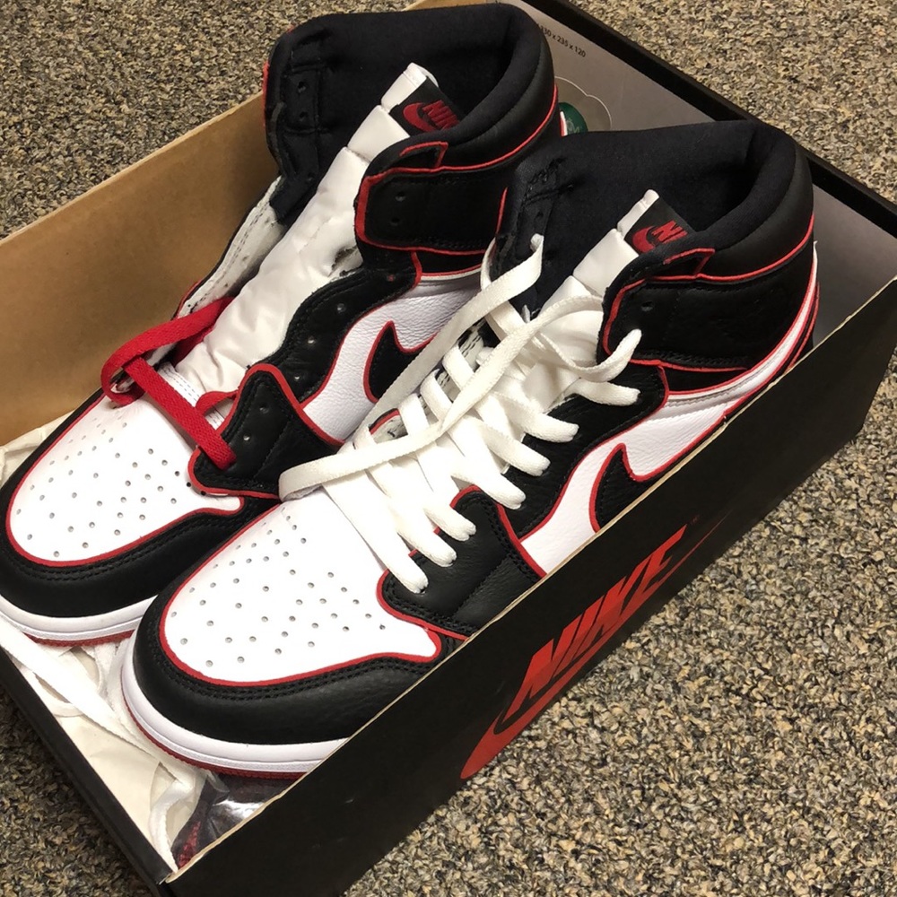 Air Jordan 1 Retro High Bloodline OG Size 11 w/box